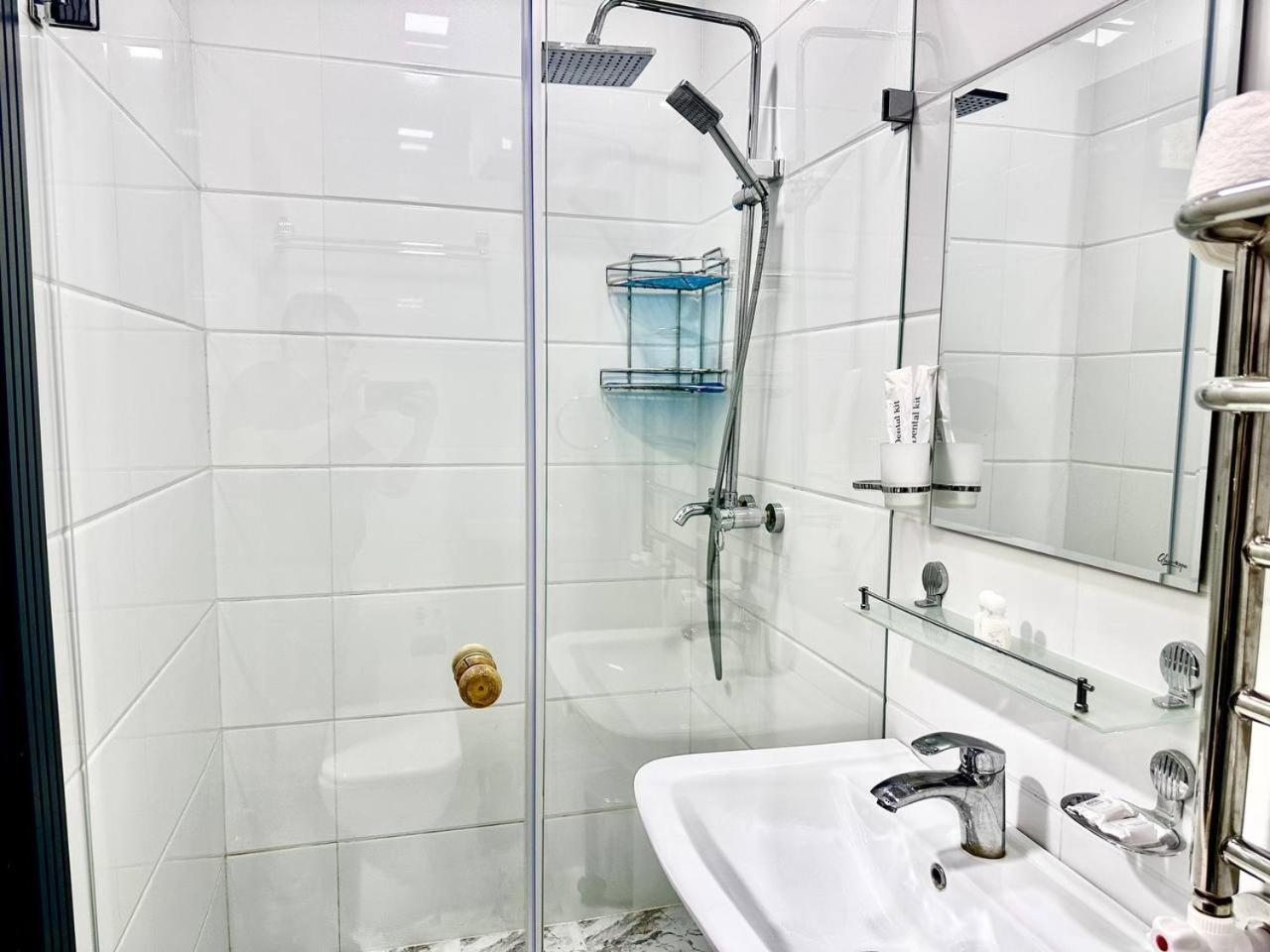 Izza Palace Hotel 150Mbs Wifi 타슈켄트 외부 사진