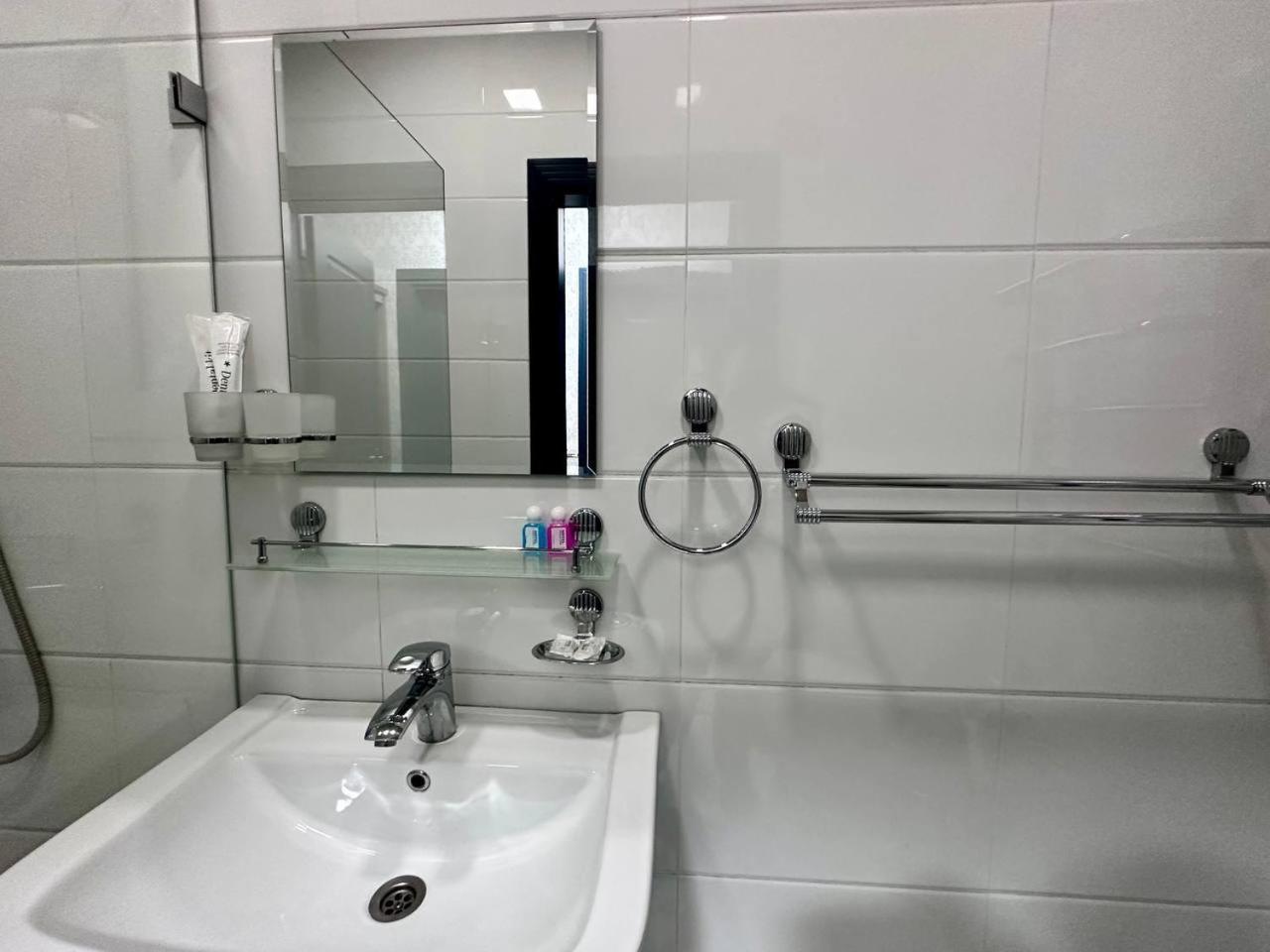 Izza Palace Hotel 150Mbs Wifi 타슈켄트 외부 사진