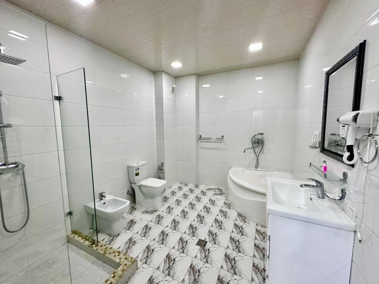 Izza Palace Hotel 150Mbs Wifi 타슈켄트 외부 사진